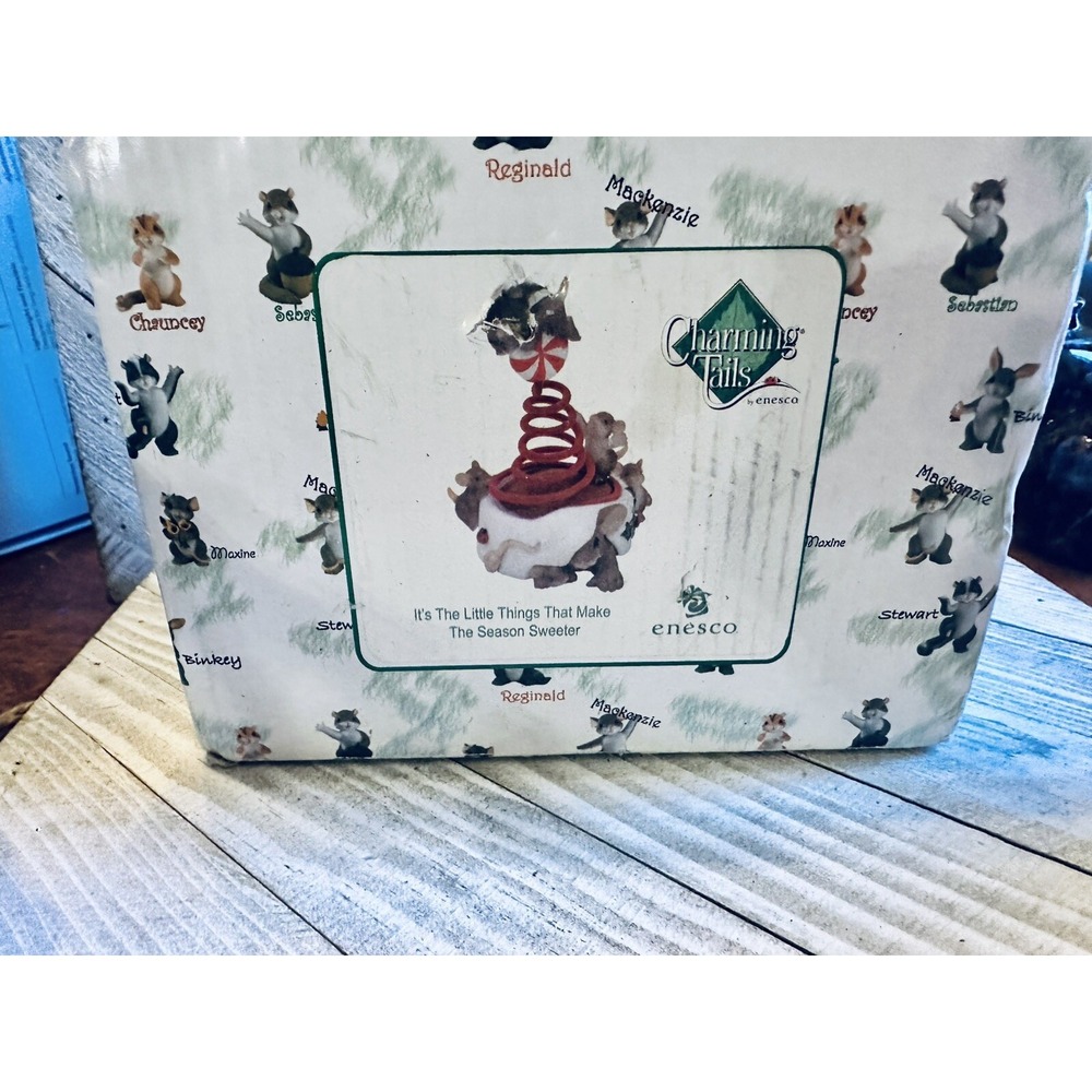 Charming Tails‎ Enesco Figurine It's The Little Things Christmas Holiday Decor